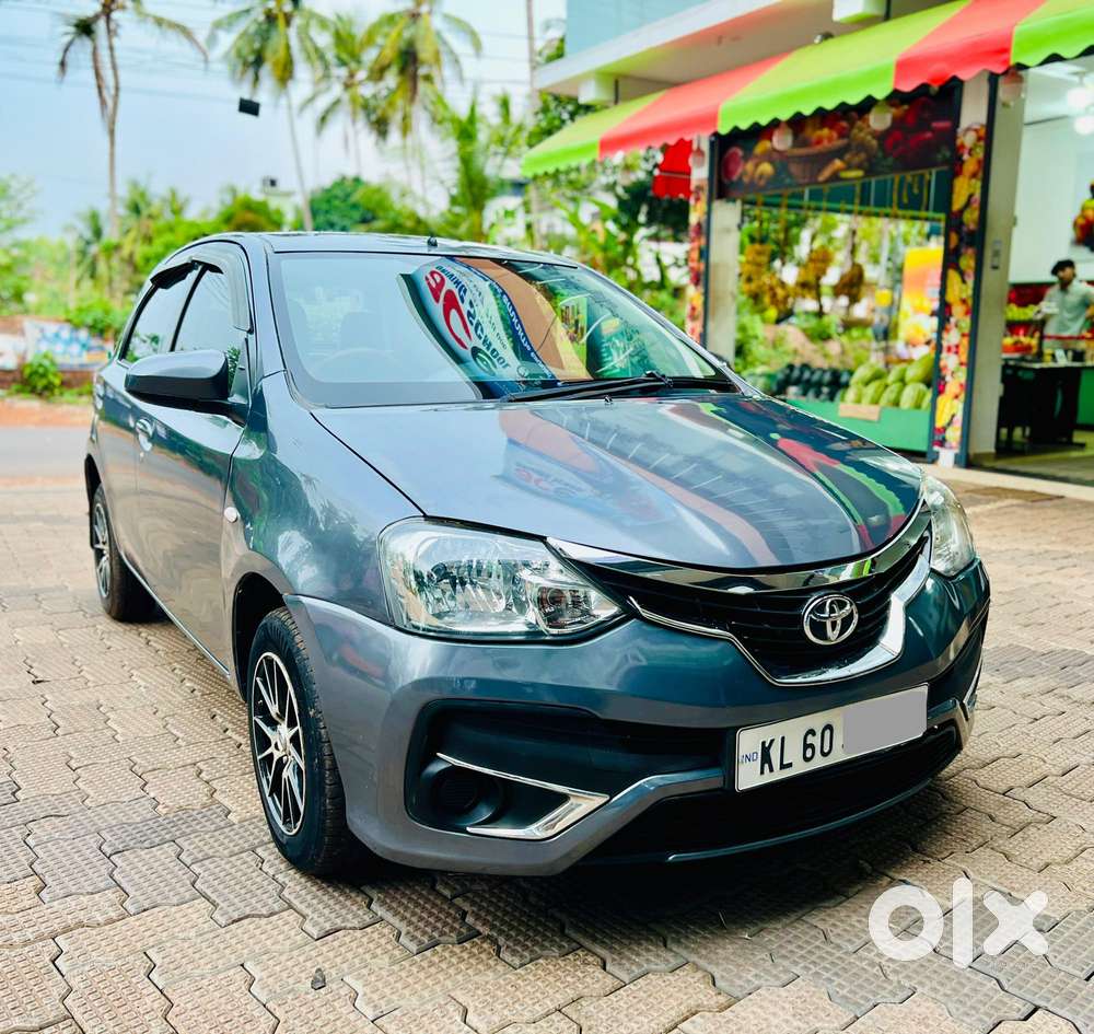 Toyota Etios Liva 2014-2016 V, 2016, Petrol