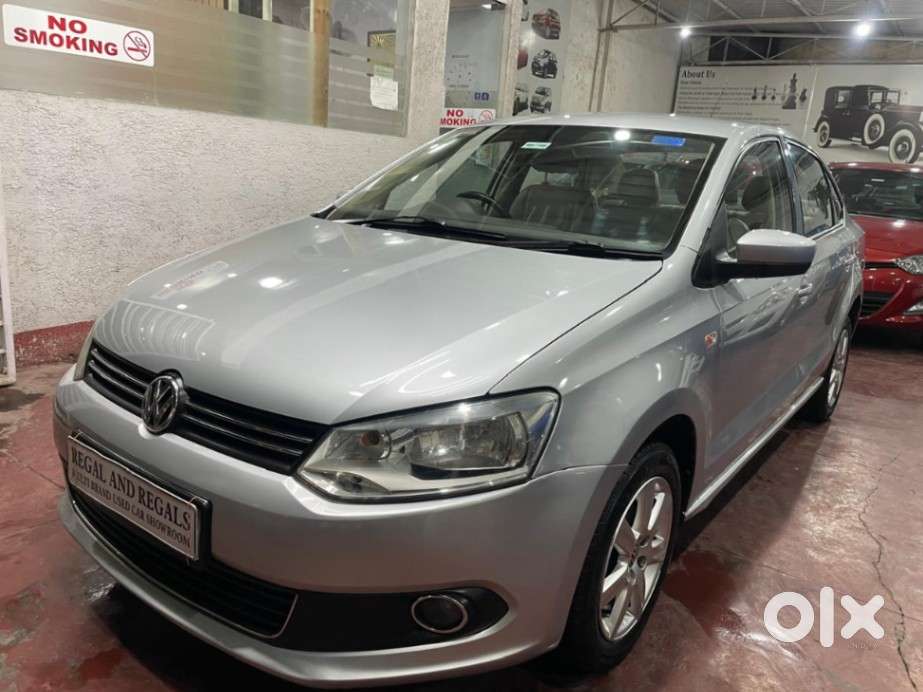 Volkswagen Vento 2010-2013 Petrol Highline, 2011, Petrol