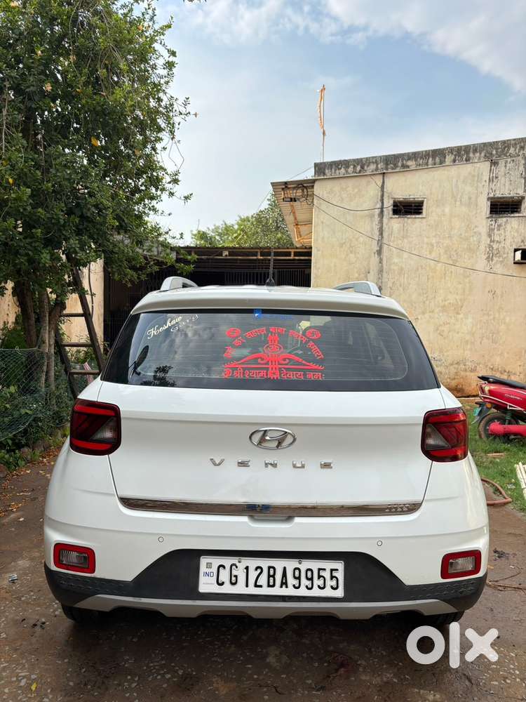 Hyundai Venue Petrol Manual 2019
