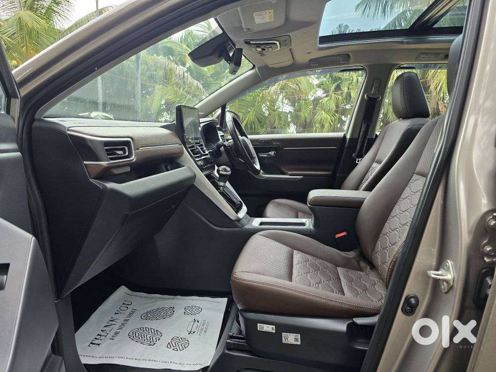 Toyota Innova Hycross 2.0 Zx (o) Hybrid 7 Str, 2024, Petrol