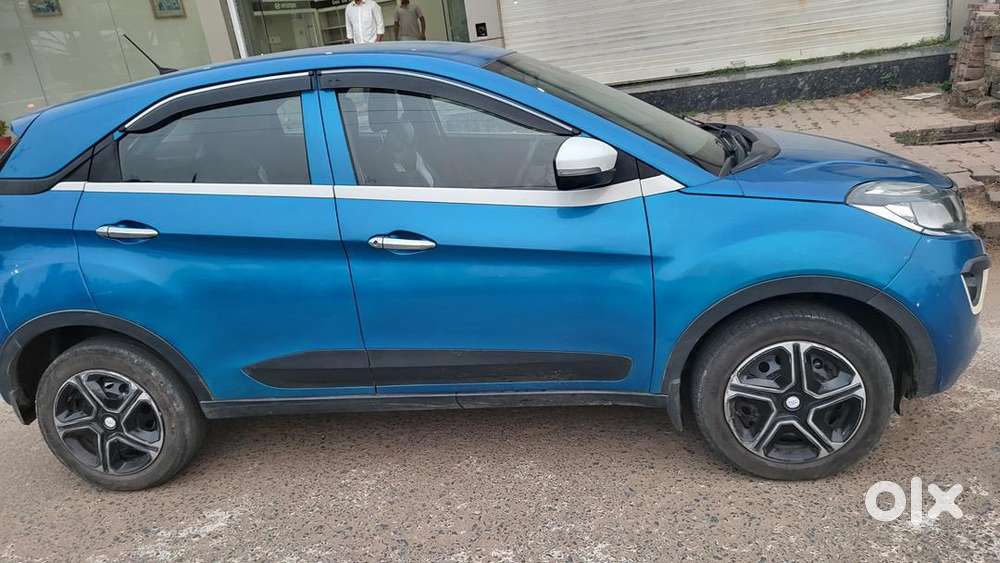 Tata Nexon 2017 Diesel Good Condition All Tyre New