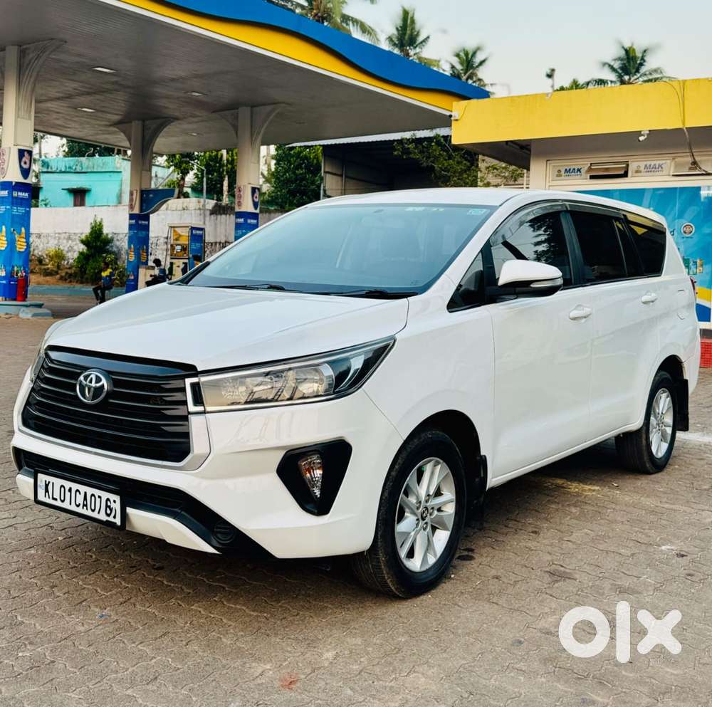 Toyota Innova Crysta 2.4 G Mt 7 Str, 2016, Diesel