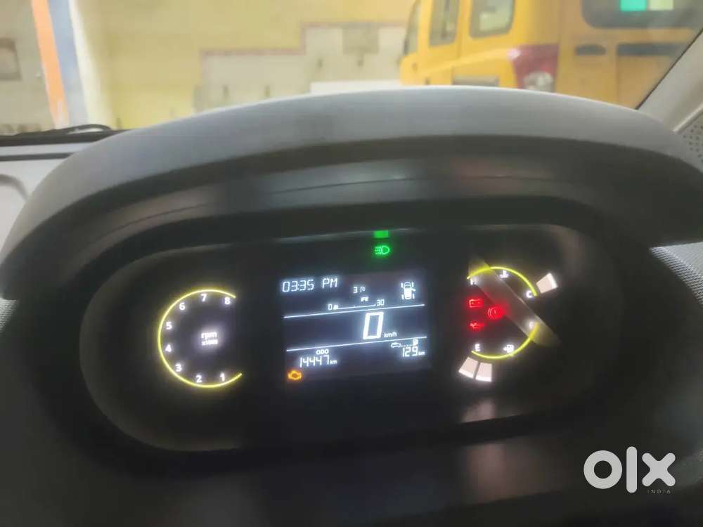 Tata Tiago Xz 2025 Petrol 14280 Km Driven