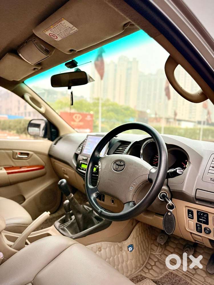 Toyota Fortuner 3.0 4x4 Manual, 2011, Diesel