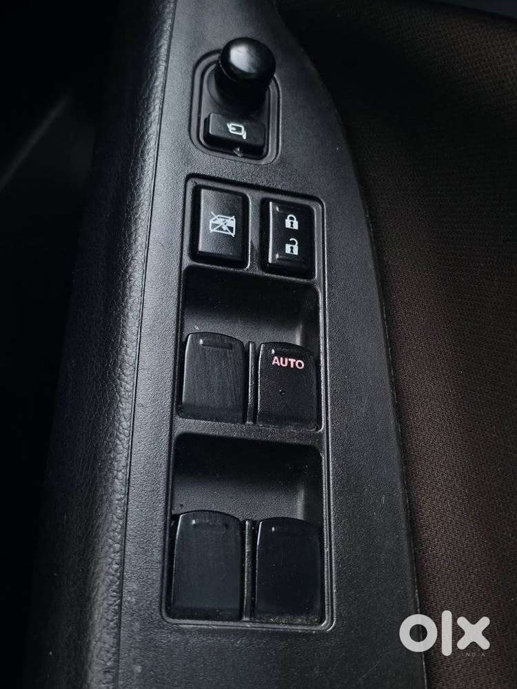 Maruti Suzuki Brezza 1.5 Zxi Smart Hybrid Dual Tone, 2022, Petrol