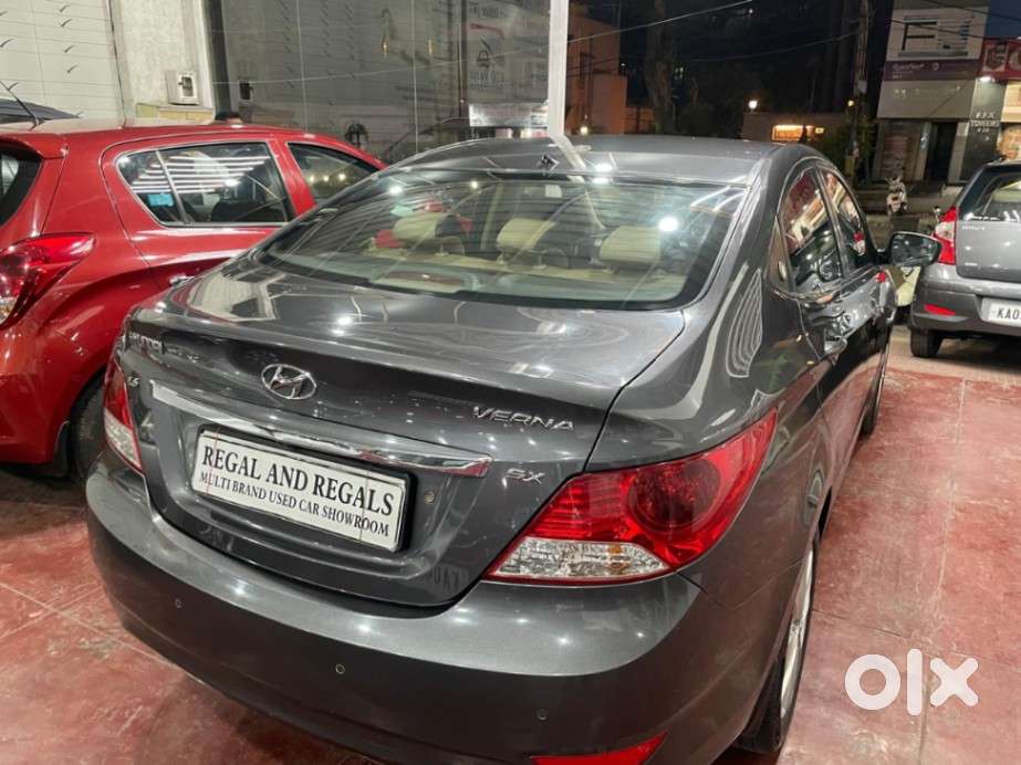 Hyundai Fluidic Verna 1.6 Vtvt Sx, 2013, Petrol