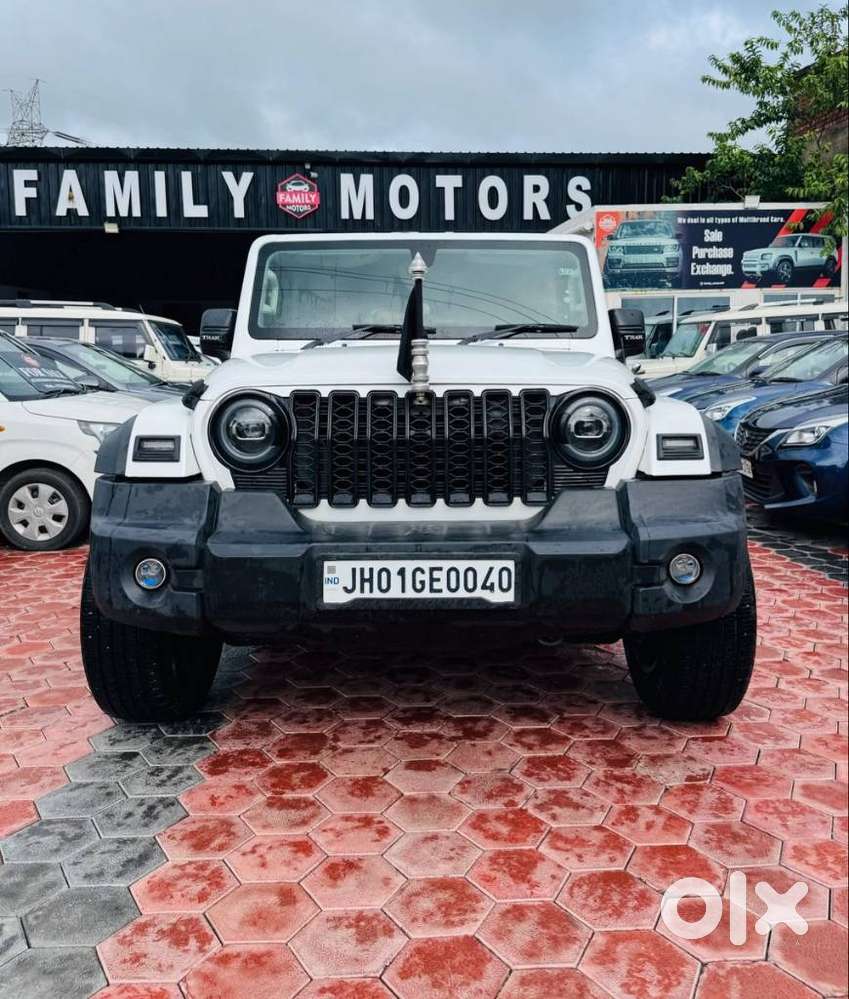 Mahindra Thar Roxx Mx1 Diesel Mt 2wd, 2025, Petrol