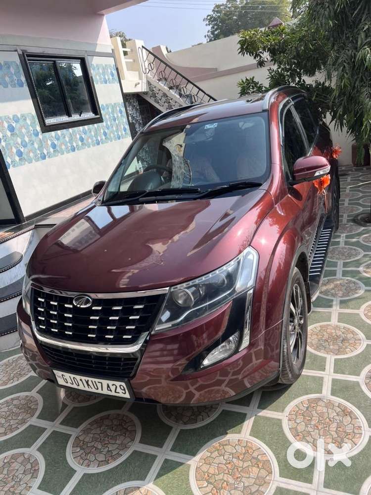 Mahindra Xuv500 W11