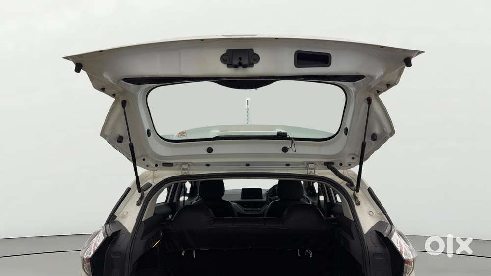 Tata Nexon 1.2 Revotron Xm (s), 2022, Petrol