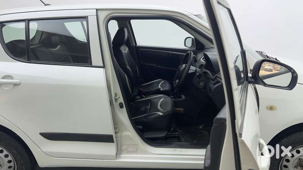 Maruti Suzuki Swift 1.2 Lxi (o), 2017, Petrol