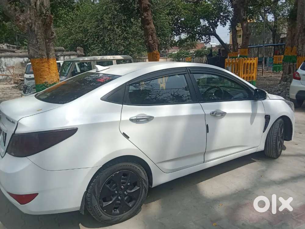 Hyundai Verna 2016