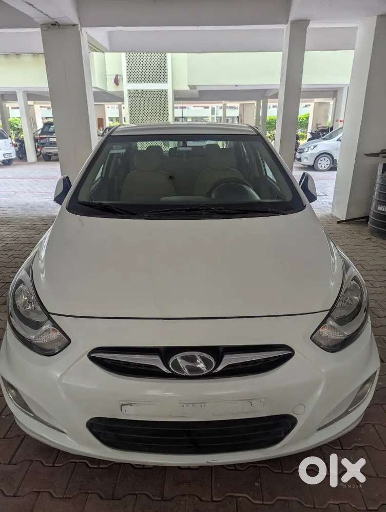 Hyundai Verna Fluidic Sx 1.6 2012 Year