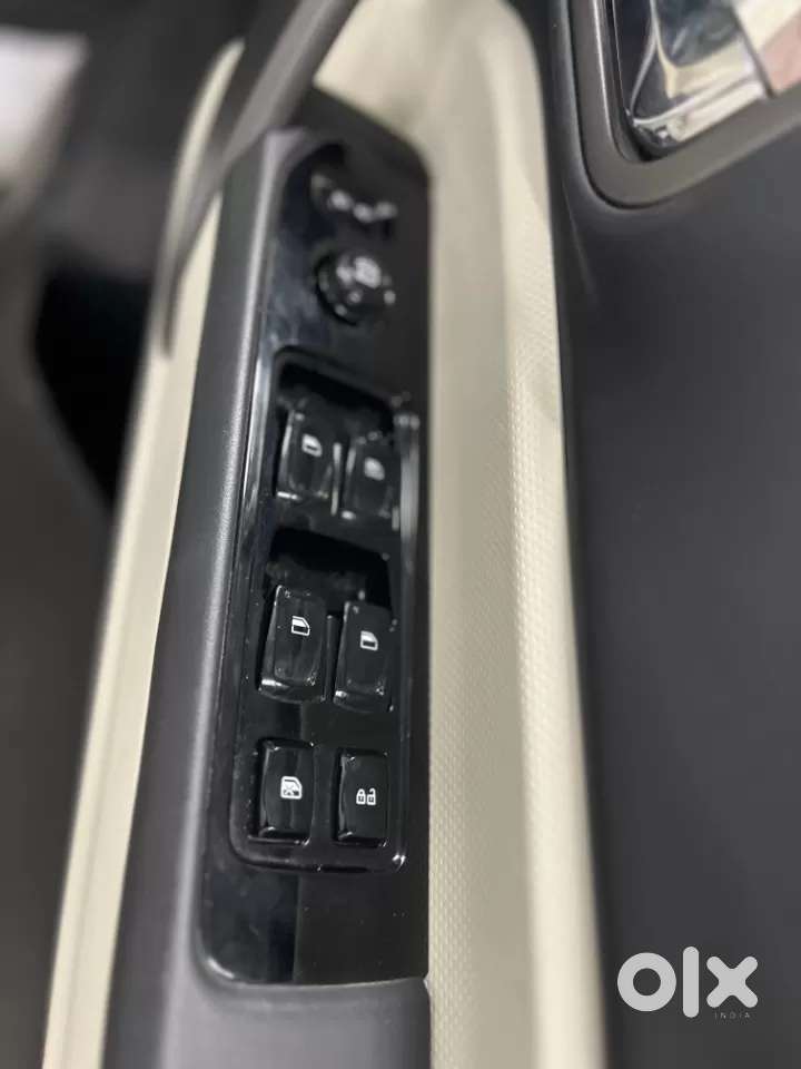 Mahindra Thar Roxx, 2025, Diesel