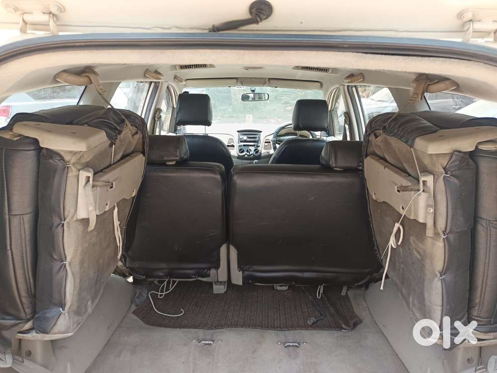 Toyota Innova 2.5 V 7 Str, 2012, Diesel