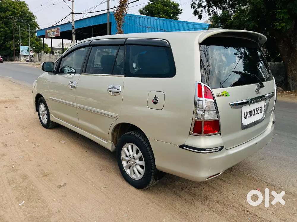 Toyota Innova 2013 Diesel Well Maintained