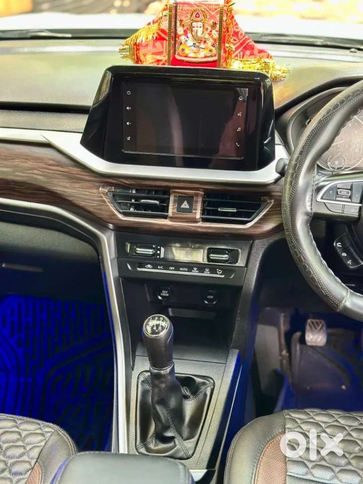 Maruti Suzuki Brezza Zxi S-cng, 2024, Cng & Hybrids