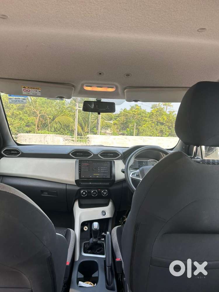 Nissan Magnite 1.0 Xv Turbo Cvt, 2022, Petrol