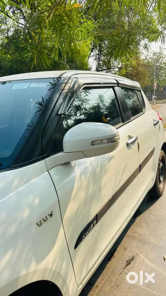 Maruti Suzuki Swift 2016 Petrol 80000 Km Driven