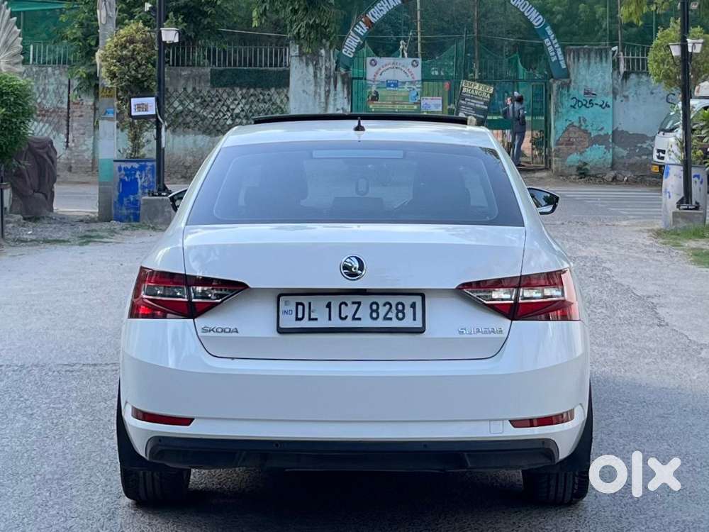 Skoda Superb 1.8 Elegance Tsi At, 2018, Petrol