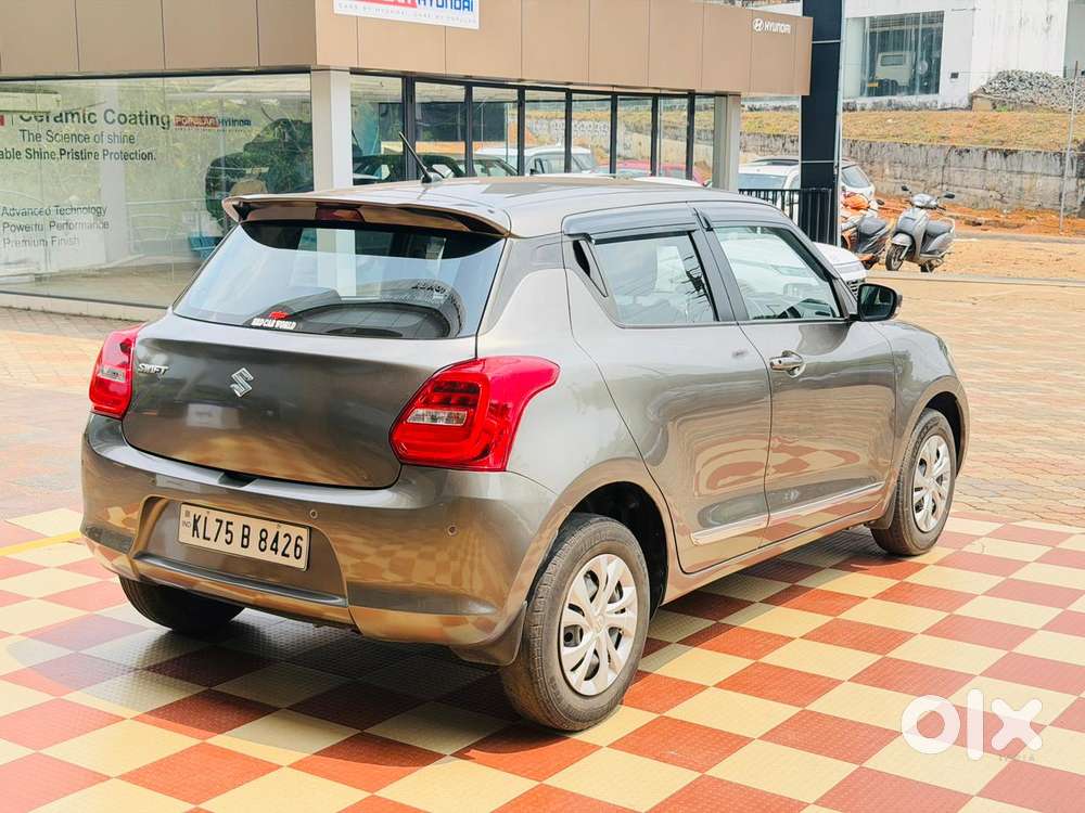 Maruti Suzuki Swift 1.2 Vxi (o), 2022, Petrol