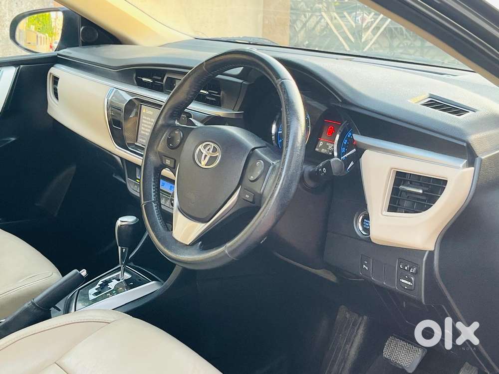 Toyota Corolla Altis 2013-2017 Vl At, 2014, Petrol