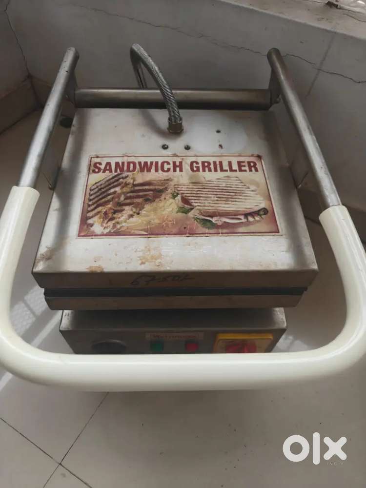 Sandwich grill maker