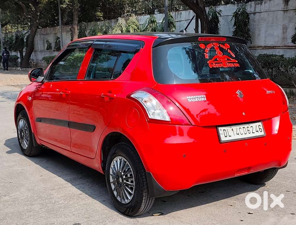 Maruti Suzuki Swift Vxi + Manual, 2017, Cng & Hybrids