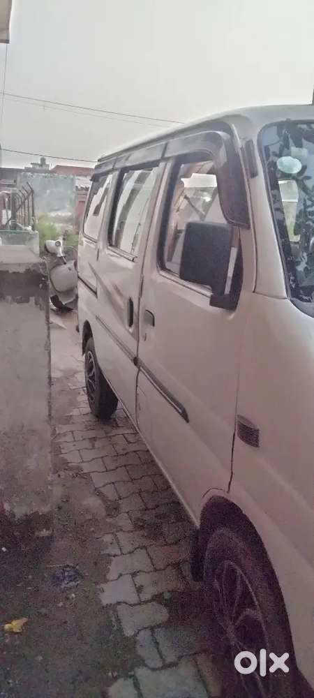 Maruti Suzuki Eeco Smiles 2015