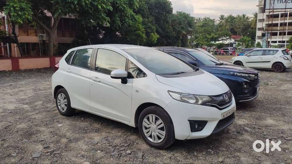Honda Jazz Sv Petrol – December 2015 Model