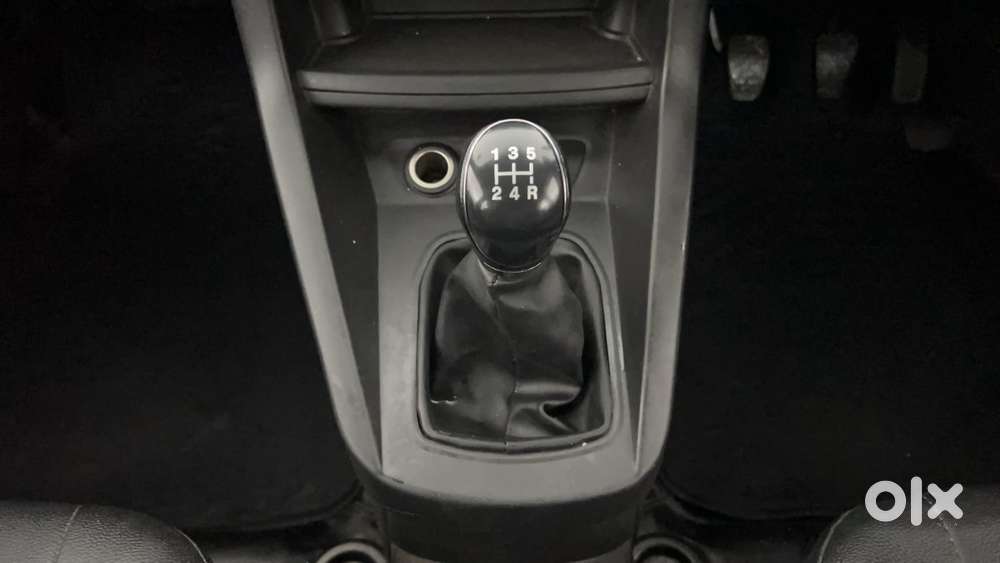 Ford Figo 1.2p Trend Mt, 2016, Petrol