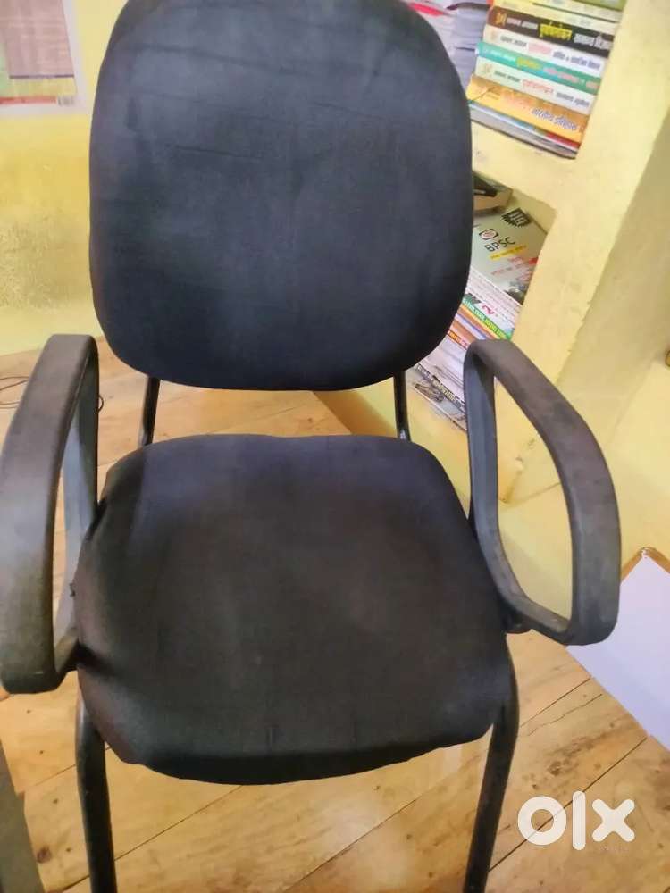 Chair for sell..Only 15 days used chair..