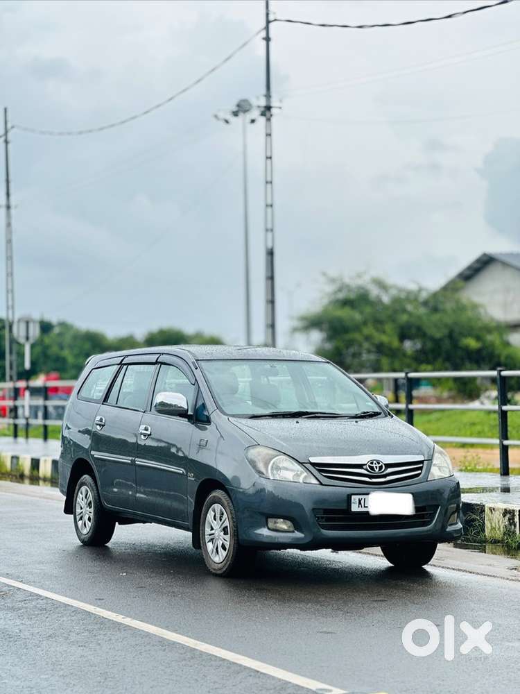 Toyota Innova Diesel 2011