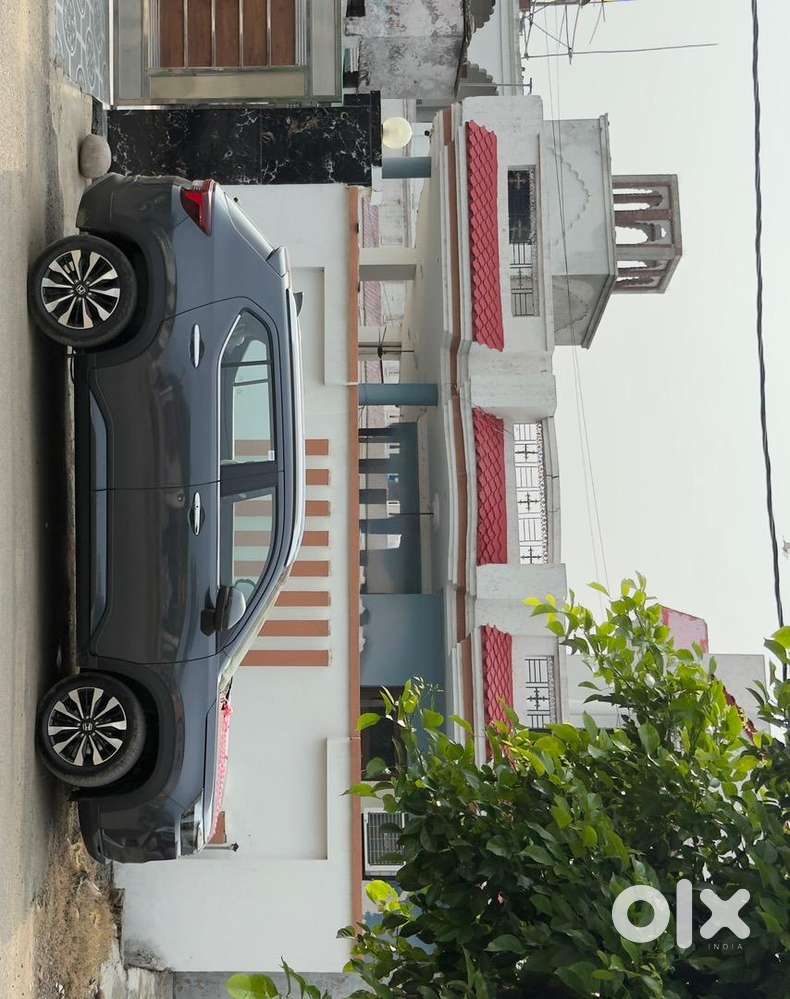 Honda  Elevate Zx Mt Petrol  2024