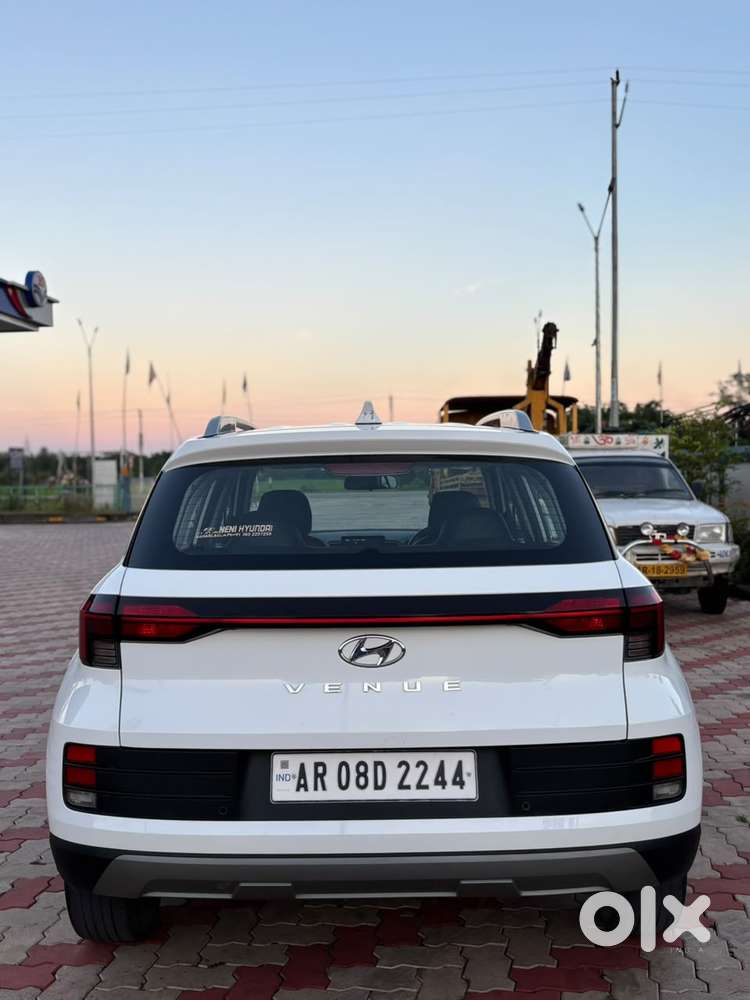 Hyundai Venue S 1.2 Petrol, 2023, Petrol