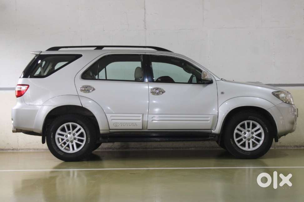 Toyota Fortuner 3.0 4x4 Manual, 2010, Diesel