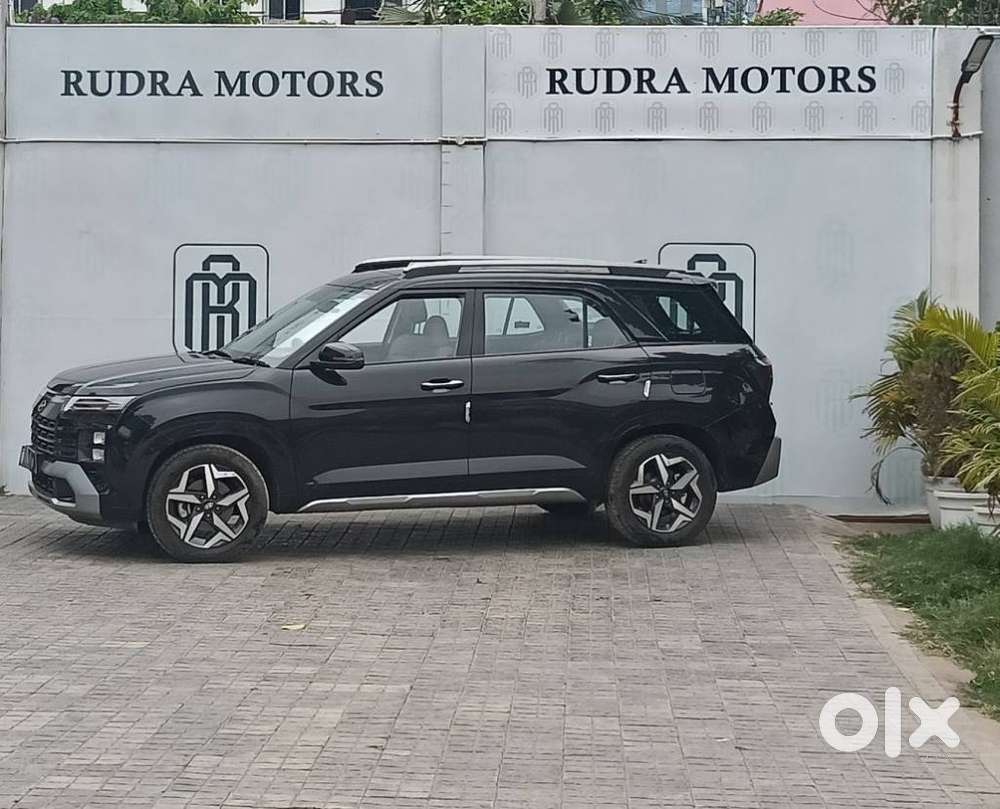 Hyundai Alcazar Prestige 7-seater, 2024, Petrol