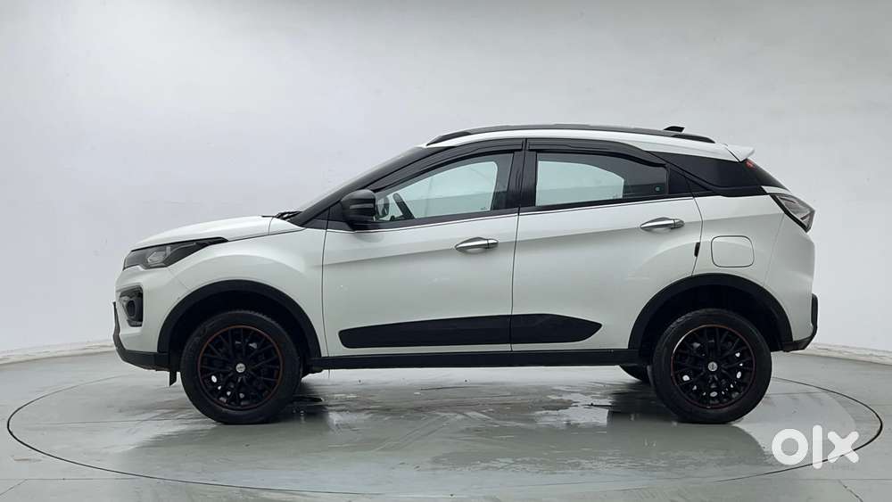 Tata Nexon 1.2 Revotron Xma Amt (s), 2022, Petrol