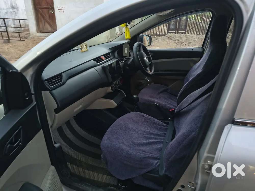 Renault Triber 2025 Petrol Manual