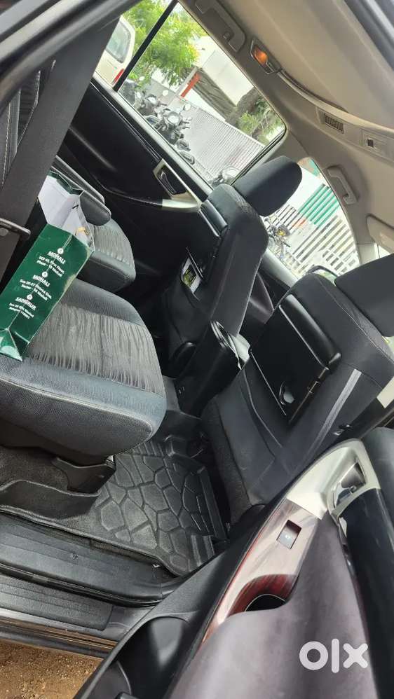 Toyota Innova Crysta 2016 Mt 7 Str , All Company Records , New Tyres ,