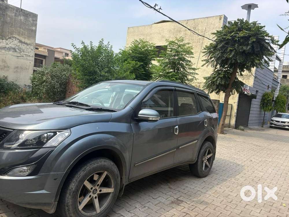 Mahindra Xuv500 2015