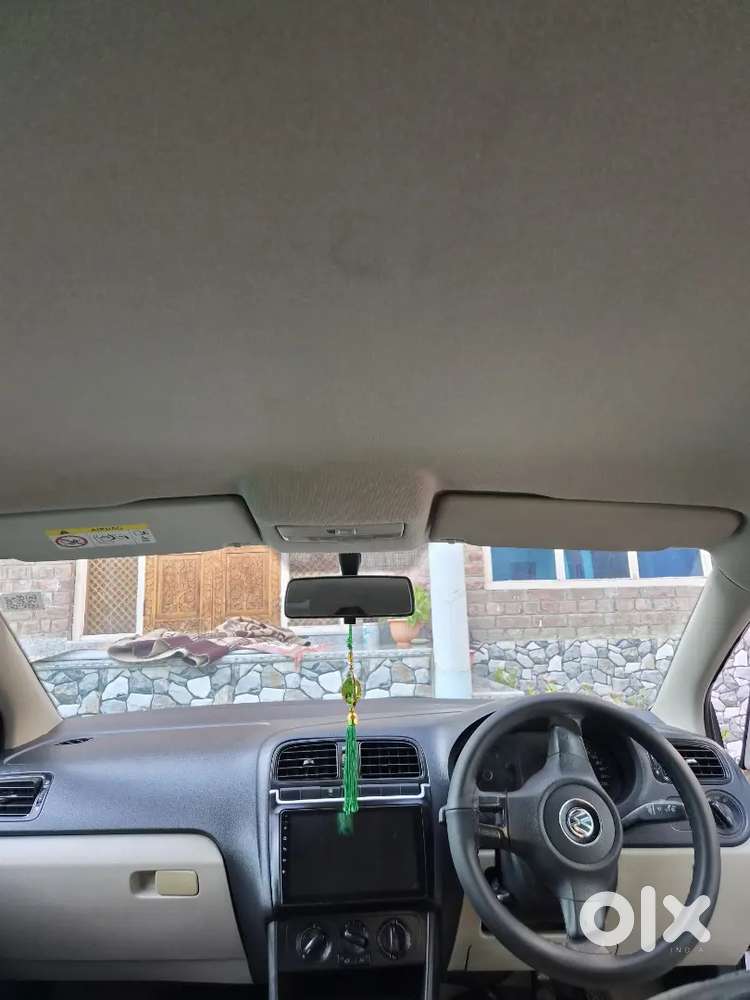 Volkswagen Polo Petrol Manual 2011