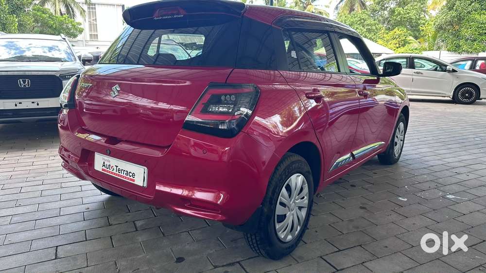 Maruti Suzuki Swift Vxi Ags, 2025, Petrol