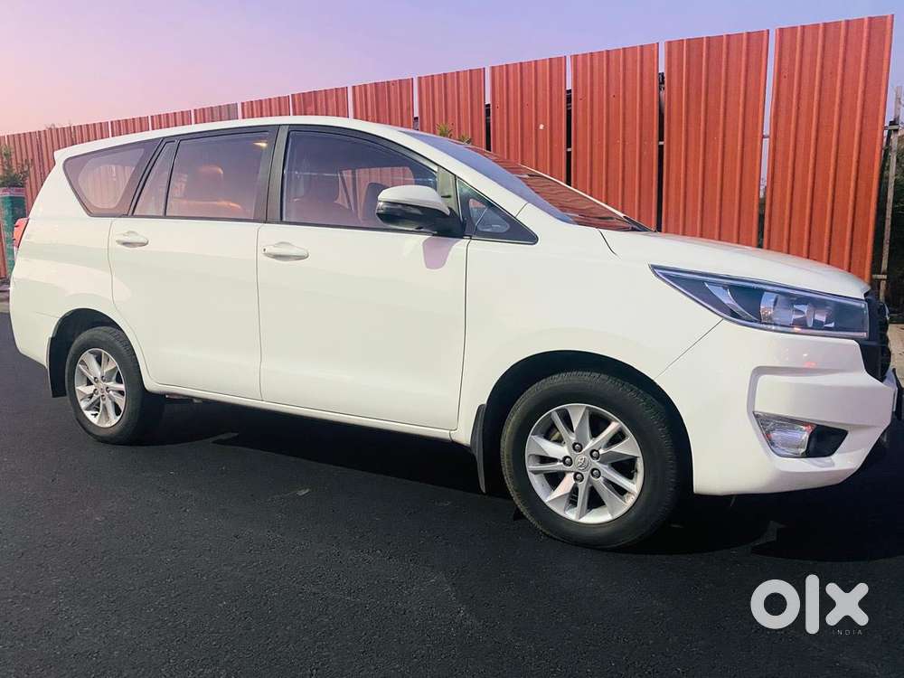 Toyota Innova Crysta 2.4 G Mt 7 Str, 2023, Diesel
