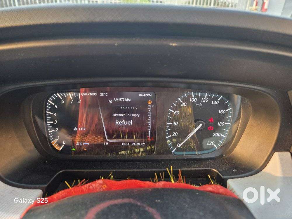 Tata Punch 1.2 Revotron Creative Dual Tone, 2022, Petrol