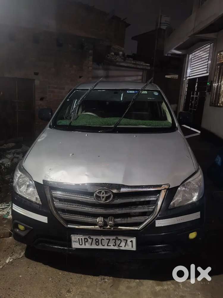 Toyota Innova 2013 Diesel 386000 Km Driven