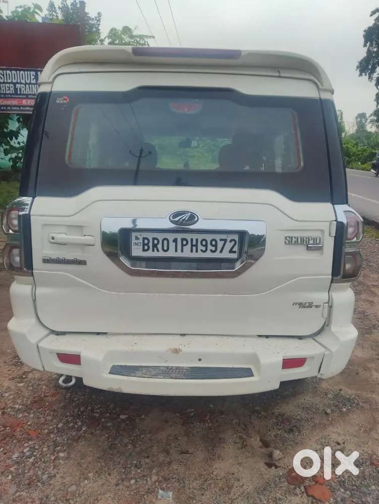 Mahindra Scorpio 2.5 S2 Diesel 2017