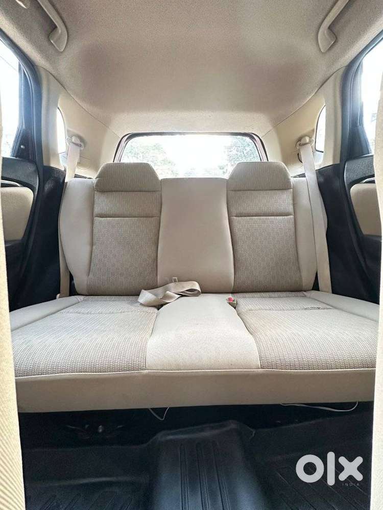 Honda Jazz V Automatic, 2016, Petrol