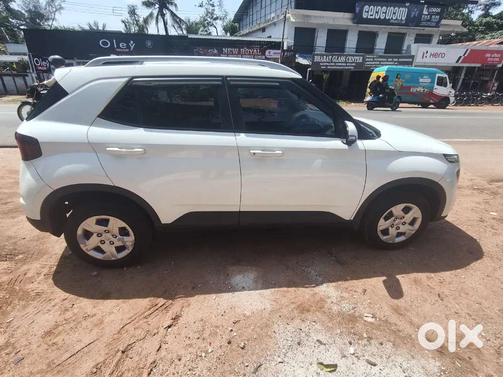 Hyundai Venue S Plus 2020
