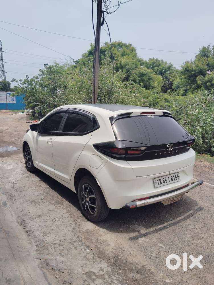 Tata Altroz 1.2 Xe, 2023, Petrol