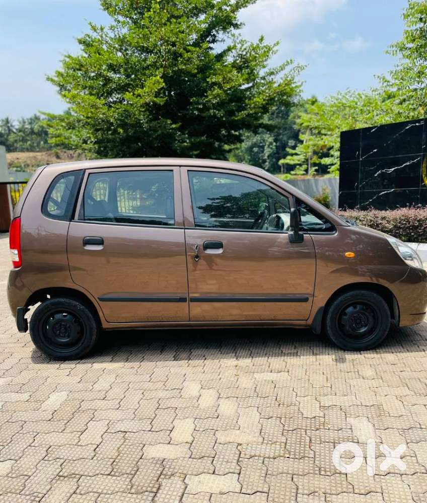 Maruti Suzuki Zen Estilo Lxi Bs Iv, 2011, Petrol